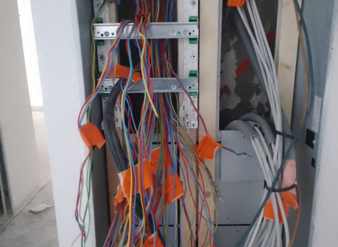 cb05213d-eff0-49dc-b4fa-b038c397db15